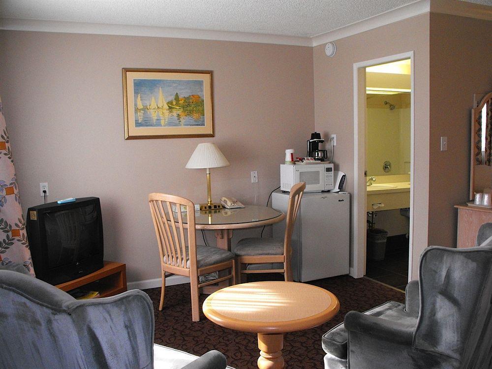 Glenwood Inn & Suites Trail Luaran gambar