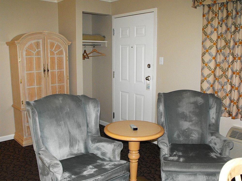Glenwood Inn & Suites Trail Luaran gambar