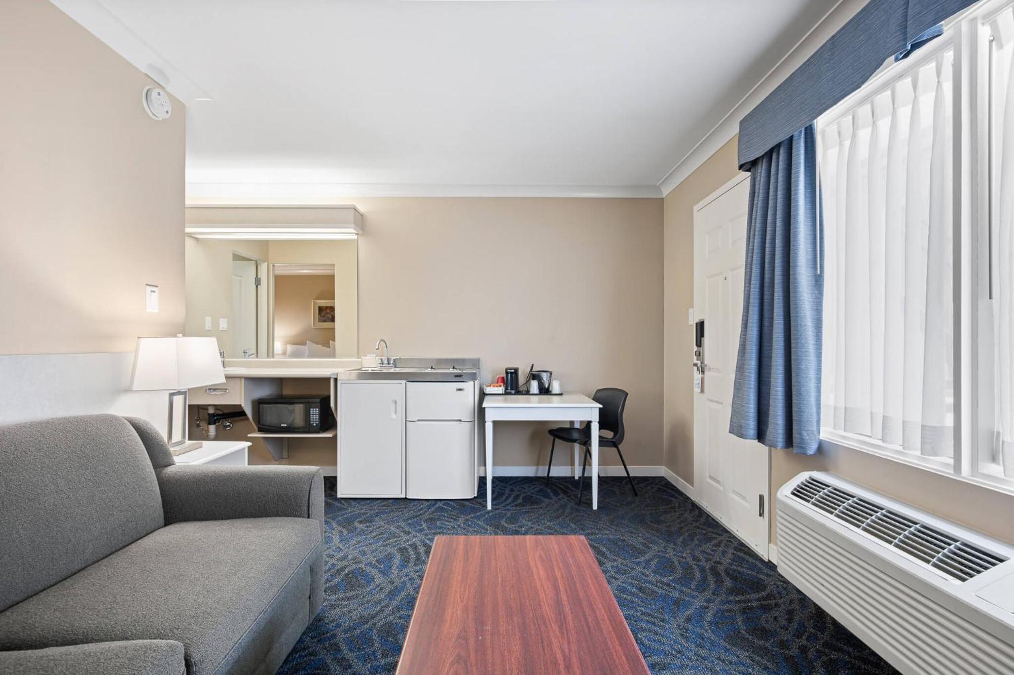 Glenwood Inn & Suites Trail Luaran gambar