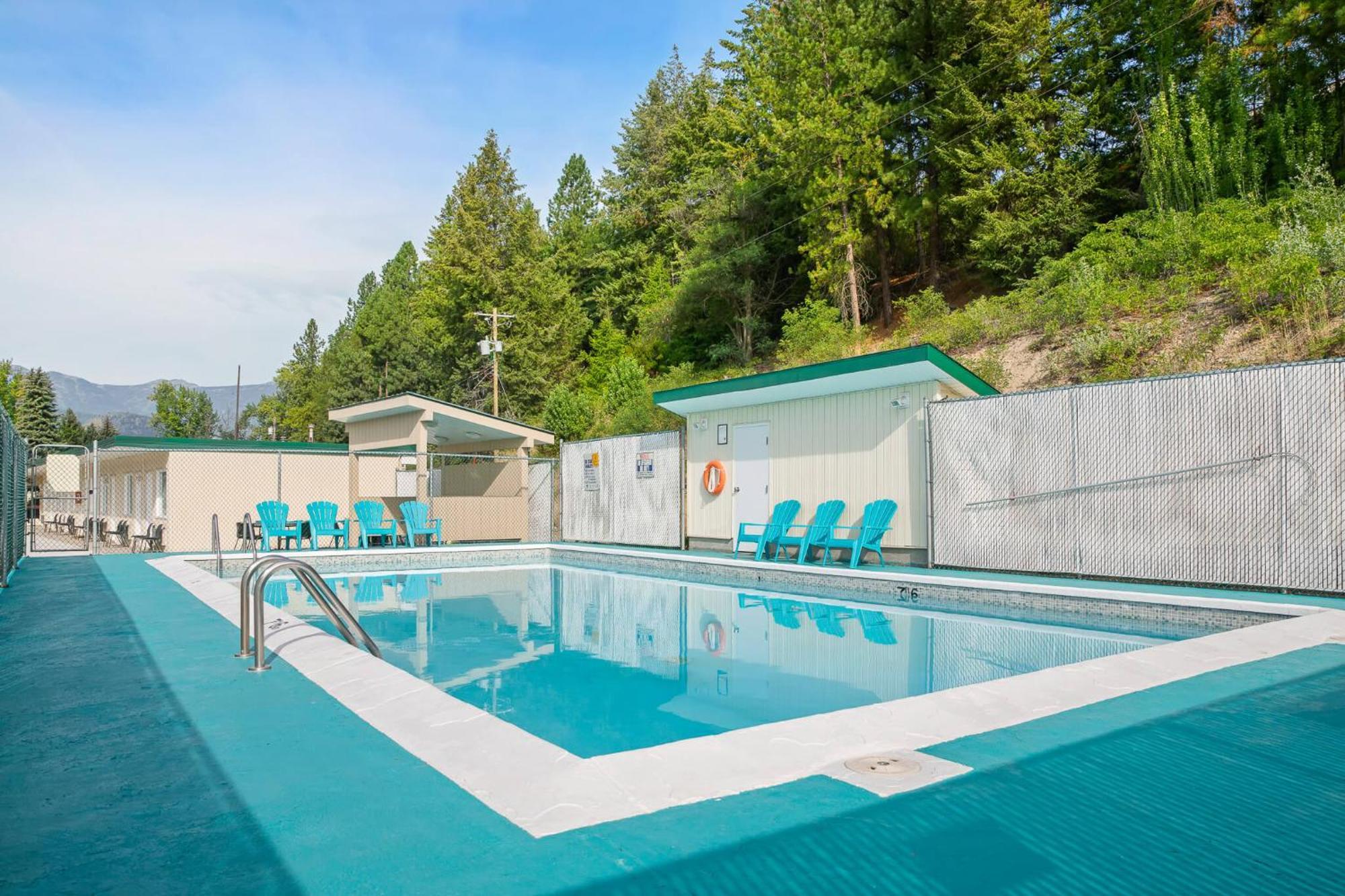Glenwood Inn & Suites Trail Luaran gambar