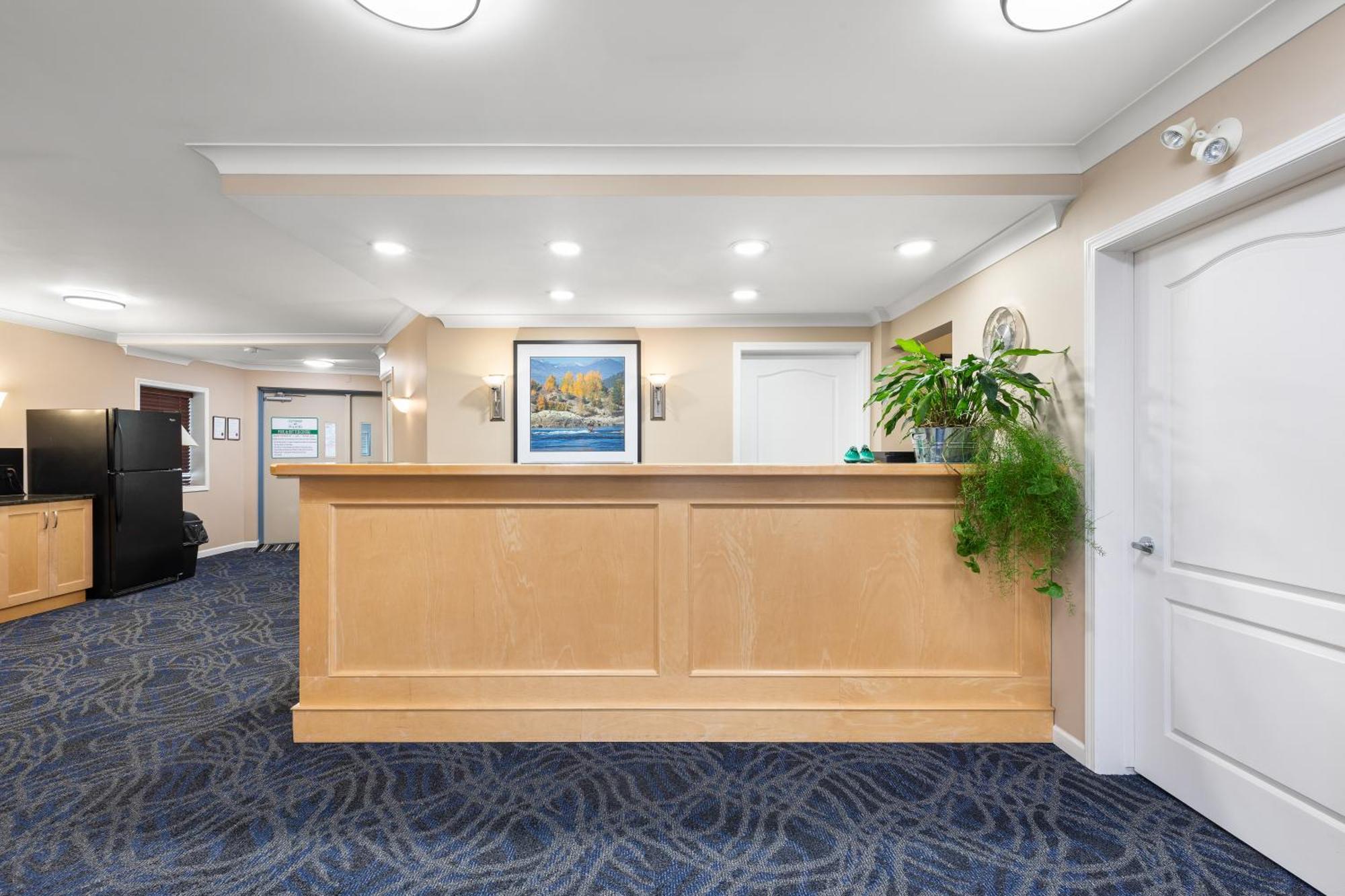 Glenwood Inn & Suites Trail Luaran gambar