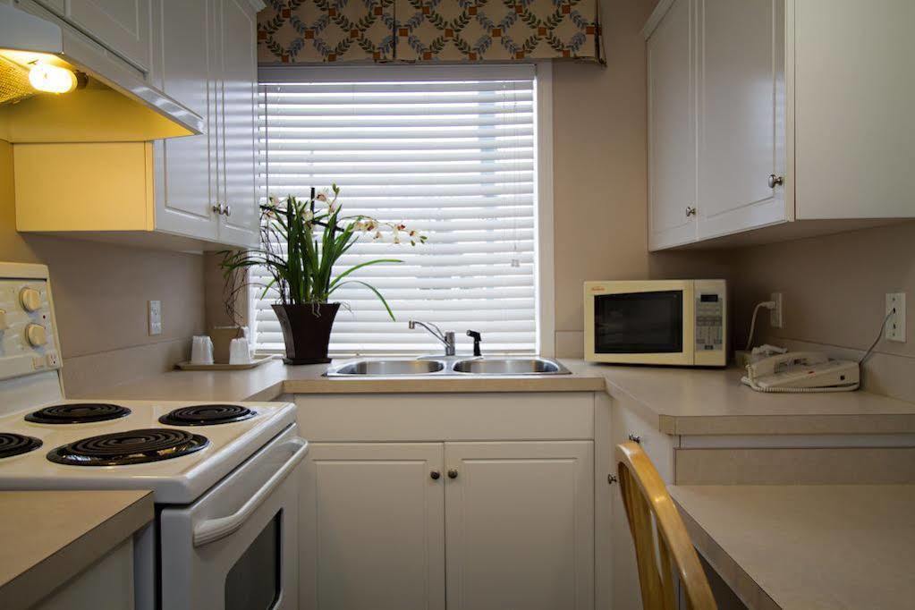 Glenwood Inn & Suites Trail Luaran gambar